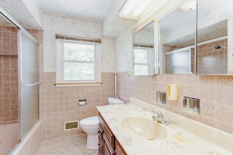 Tiny photo for 5 S Donald Avenue, Arlington Heights, IL 60004 (MLS # 12689715)