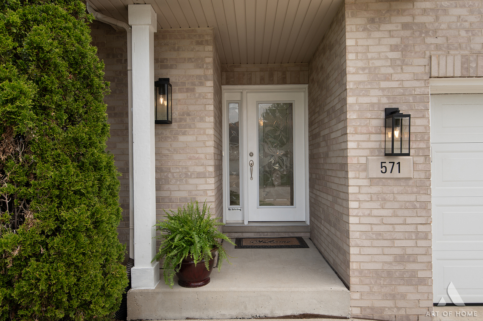 571 N Veterans Parkway