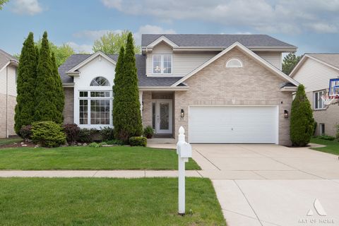 Photo of 571 N Veterans Parkway, Addison, IL 60101 (MLS # 12601193)