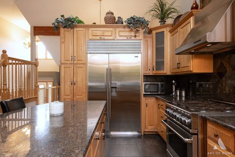 Tiny photo for 571 N Veterans Parkway, Addison, IL 60101 (MLS # 12601193)