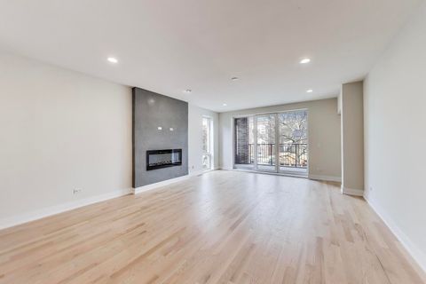 Tiny photo for 3339 N Ridgeway Avenue #1S, Chicago, IL 60618 (MLS # 12344339)