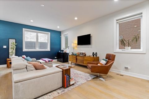 Tiny photo for 3033 N Clybourn Avenue #1, Chicago, IL 60618 (MLS # 12624854)