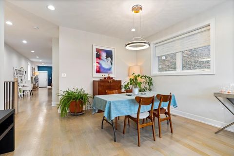 Tiny photo for 3033 N Clybourn Avenue #1, Chicago, IL 60618 (MLS # 12624854)