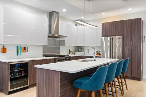 Tiny photo for 3033 N Clybourn Avenue #1, Chicago, IL 60618 (MLS # 12624854)