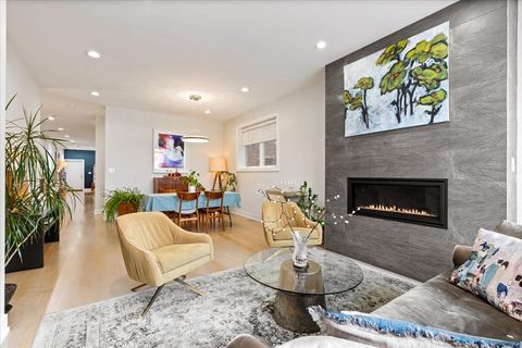 Tiny photo for 3033 N Clybourn Avenue #1, Chicago, IL 60618 (MLS # 12624854)