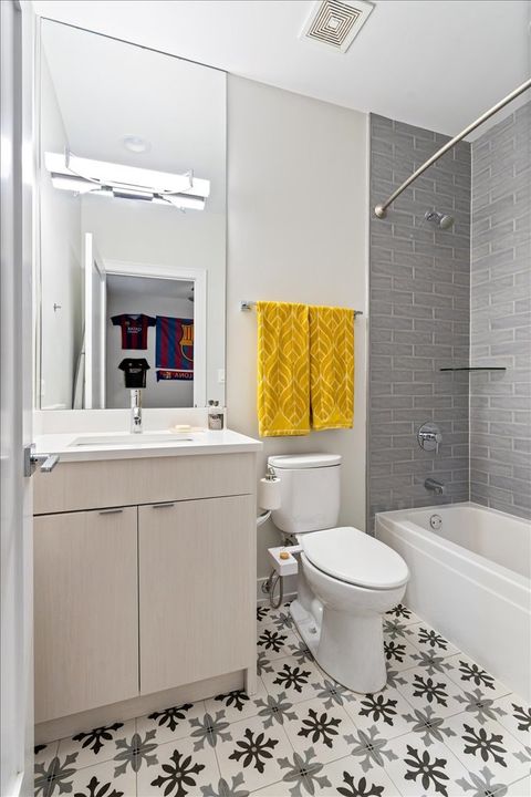 Tiny photo for 3033 N Clybourn Avenue #1, Chicago, IL 60618 (MLS # 12624854)