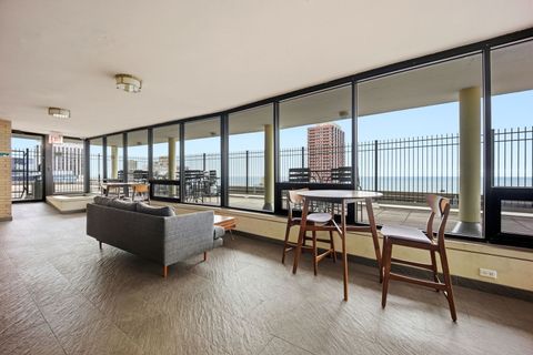 Tiny photo for 2930 N Sheridan Road #1912, Chicago, IL 60657 (MLS # 12546216)