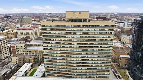 Tiny photo for 2930 N Sheridan Road #1912, Chicago, IL 60657 (MLS # 12546216)