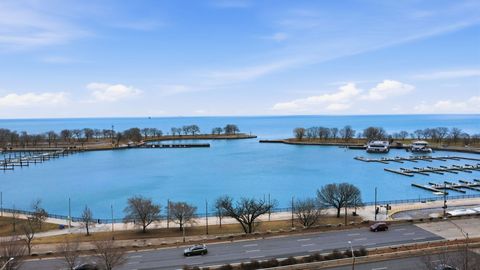 Tiny photo for 2930 N Sheridan Road #1912, Chicago, IL 60657 (MLS # 12546216)