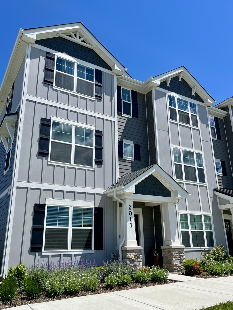 2011 Sequoia Avenue