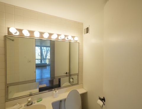 Tiny photo for 601 E 32nd Street #400, Chicago, IL 60616 (MLS # 12524217)