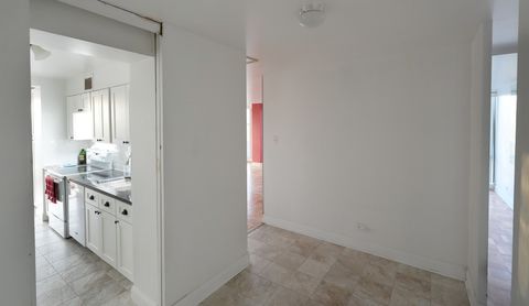 Tiny photo for 601 E 32nd Street #400, Chicago, IL 60616 (MLS # 12524217)