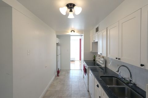 Tiny photo for 601 E 32nd Street #400, Chicago, IL 60616 (MLS # 12524217)