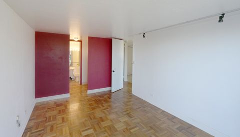 Tiny photo for 601 E 32nd Street #400, Chicago, IL 60616 (MLS # 12524217)