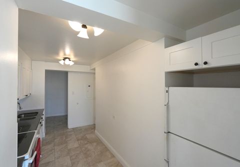 Tiny photo for 601 E 32nd Street #400, Chicago, IL 60616 (MLS # 12524217)