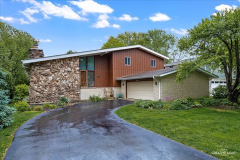 1919 N Chestnut Avenue Arlington Heights IL 60004