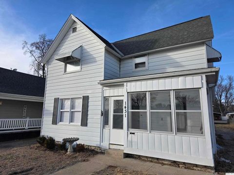 Tiny photo for 1431 Spruce Street, Quincy, IL 62301 (MLS # 12538604)