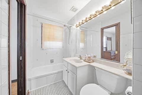 Tiny photo for 8852 Central Avenue, Oak Lawn, IL 60453 (MLS # 12670775)