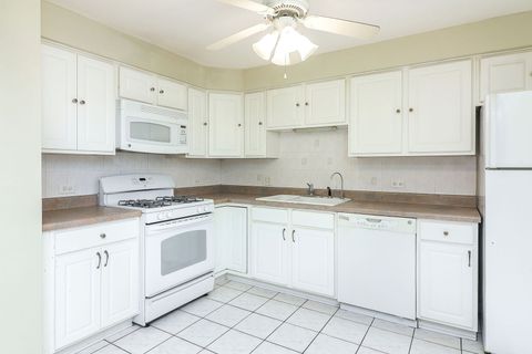 Tiny photo for 6708 W 107th Street #3C, Chicago Ridge, IL 60415 (MLS # 12518364)