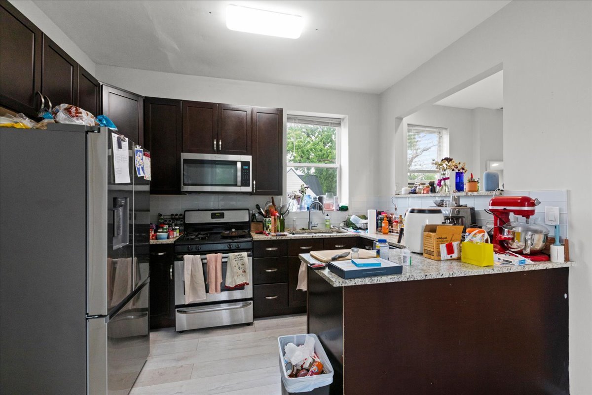 2246 W BELDEN Avenue 3F