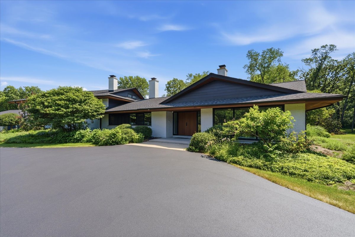 215 Woodhaven Lane