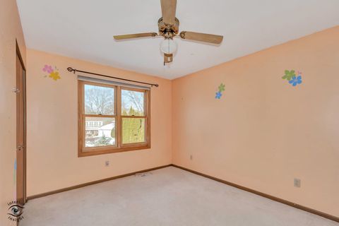 Tiny photo for 140 Autumn Rdg Drive, Montgomery, IL 60538 (MLS # 12533412)