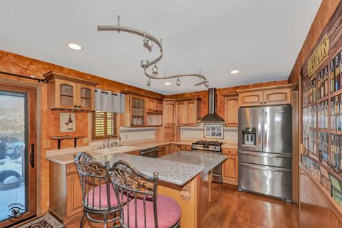 Tiny photo for 140 Autumn Rdg Drive, Montgomery, IL 60538 (MLS # 12533412)