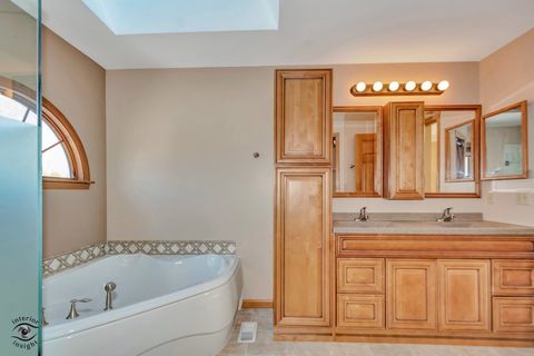 Tiny photo for 140 Autumn Rdg Drive, Montgomery, IL 60538 (MLS # 12533412)