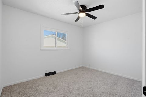 Tiny photo for 3109 N Lincoln Avenue, Davenport, IA 52804 (MLS # 12599404)