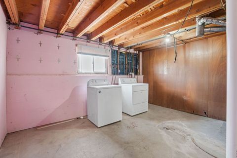 Tiny photo for 3109 N Lincoln Avenue, Davenport, IA 52804 (MLS # 12599404)