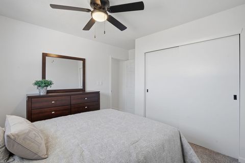 Tiny photo for 3109 N Lincoln Avenue, Davenport, IA 52804 (MLS # 12599404)