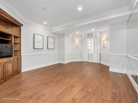 Tiny photo for 909 Cleveland Road, Hinsdale, IL 60521 (MLS # 12727217)