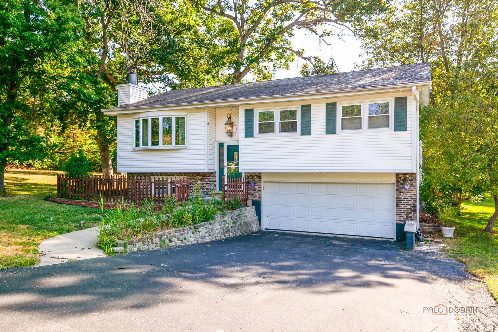 36661 N Oakwood Drive