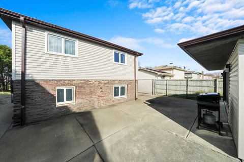 Tiny photo for 12820 S Blossom Drive, Alsip, IL 60803 (MLS # 12614575)