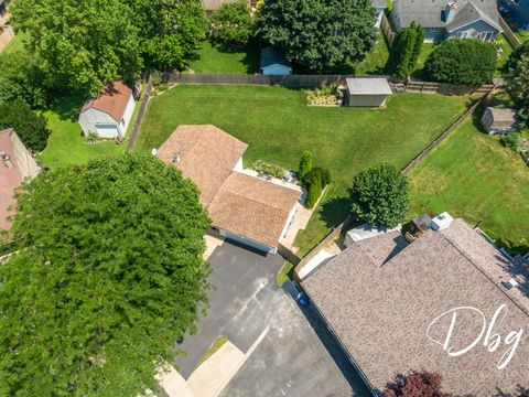 Tiny photo for 4750 CREST Court, Waukegan, IL 60085 (MLS # 12406624)