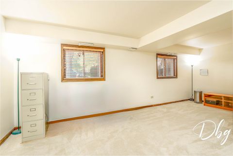 Tiny photo for 4750 CREST Court, Waukegan, IL 60085 (MLS # 12406624)