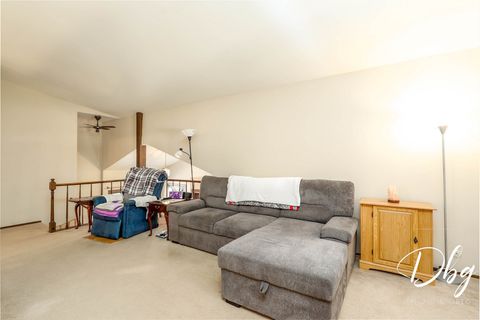 Tiny photo for 4750 CREST Court, Waukegan, IL 60085 (MLS # 12406624)