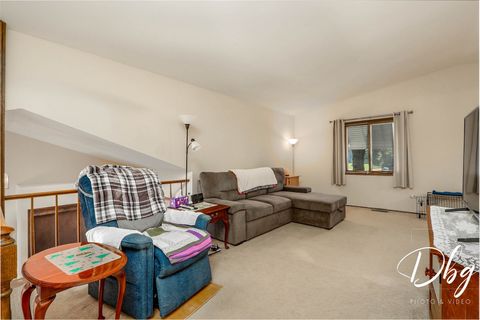 Tiny photo for 4750 CREST Court, Waukegan, IL 60085 (MLS # 12406624)