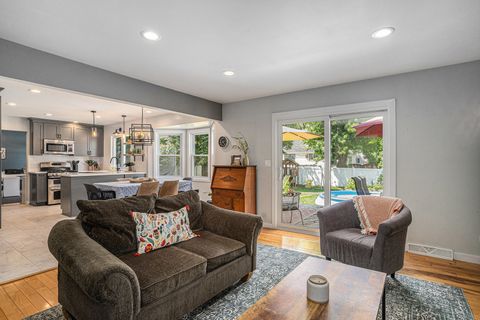 Tiny photo for 1614 185th Street, Lansing, IL 60438 (MLS # 12508125)