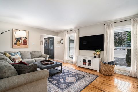 Tiny photo for 1614 185th Street, Lansing, IL 60438 (MLS # 12508125)