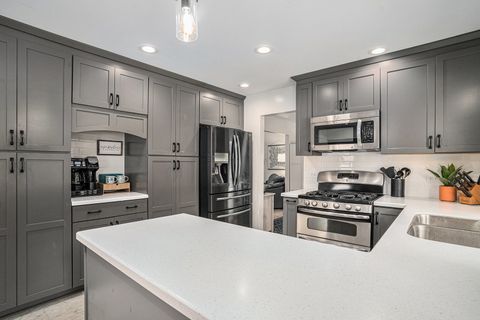 Tiny photo for 1614 185th Street, Lansing, IL 60438 (MLS # 12508125)