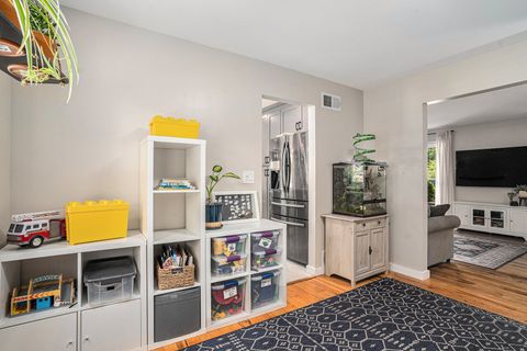 Tiny photo for 1614 185th Street, Lansing, IL 60438 (MLS # 12508125)