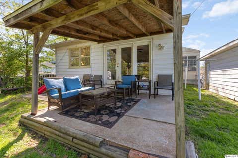 Tiny photo for 2009 Hampshire St, Quincy, IL 62301 (MLS # 12625100)