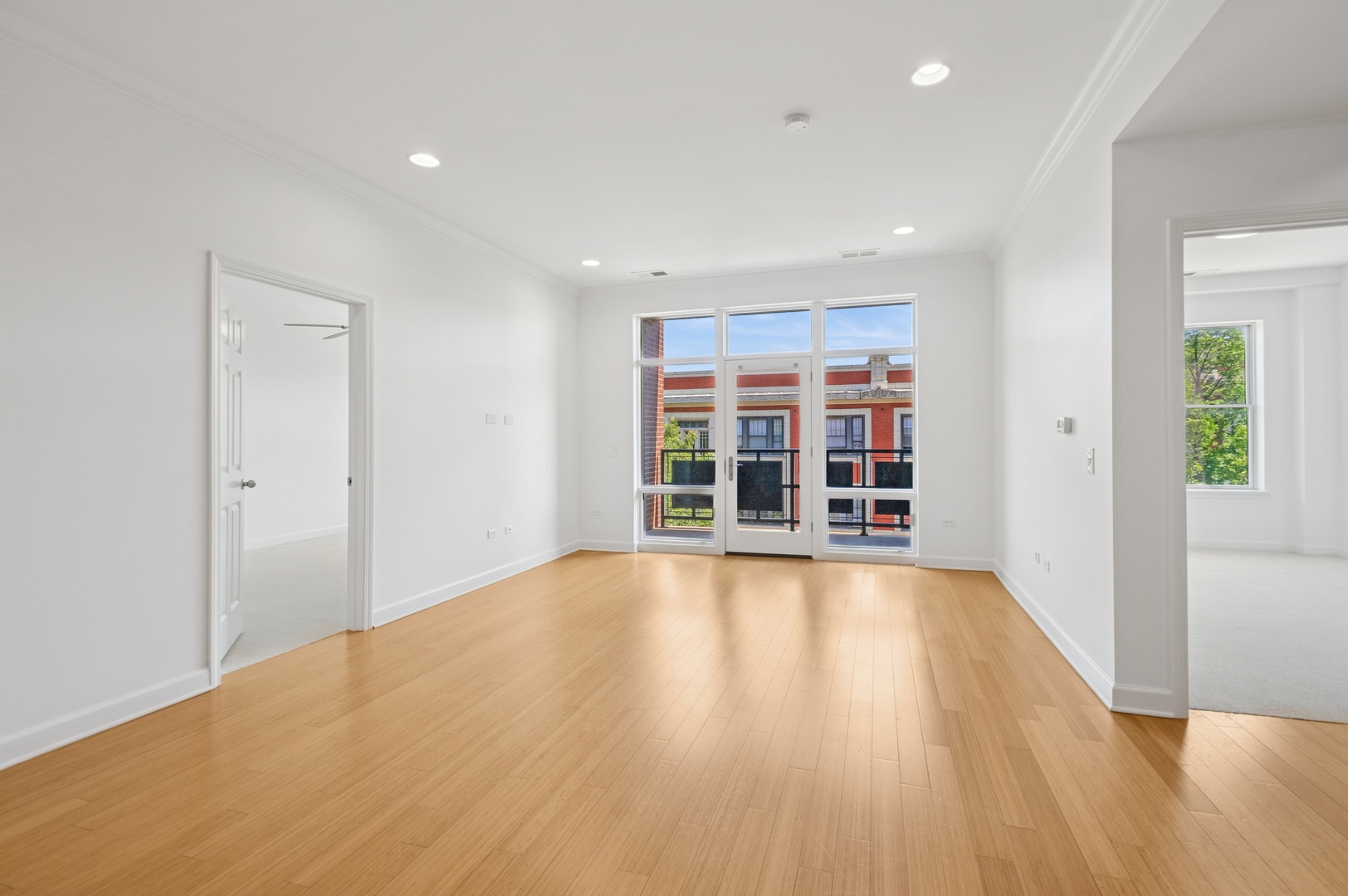 2326 W Giddings Street 305