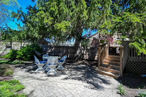 Tiny photo for 426 N Waiola Avenue, La Grange Park, IL 60526 (MLS # 12630438)