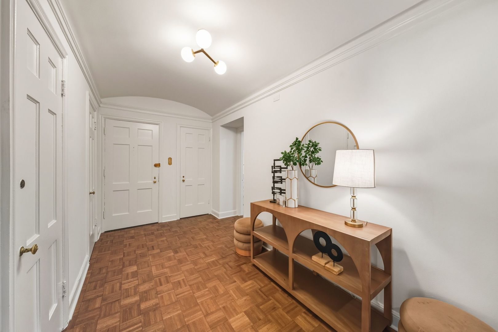 2912 N COMMONWEALTH Avenue 1A