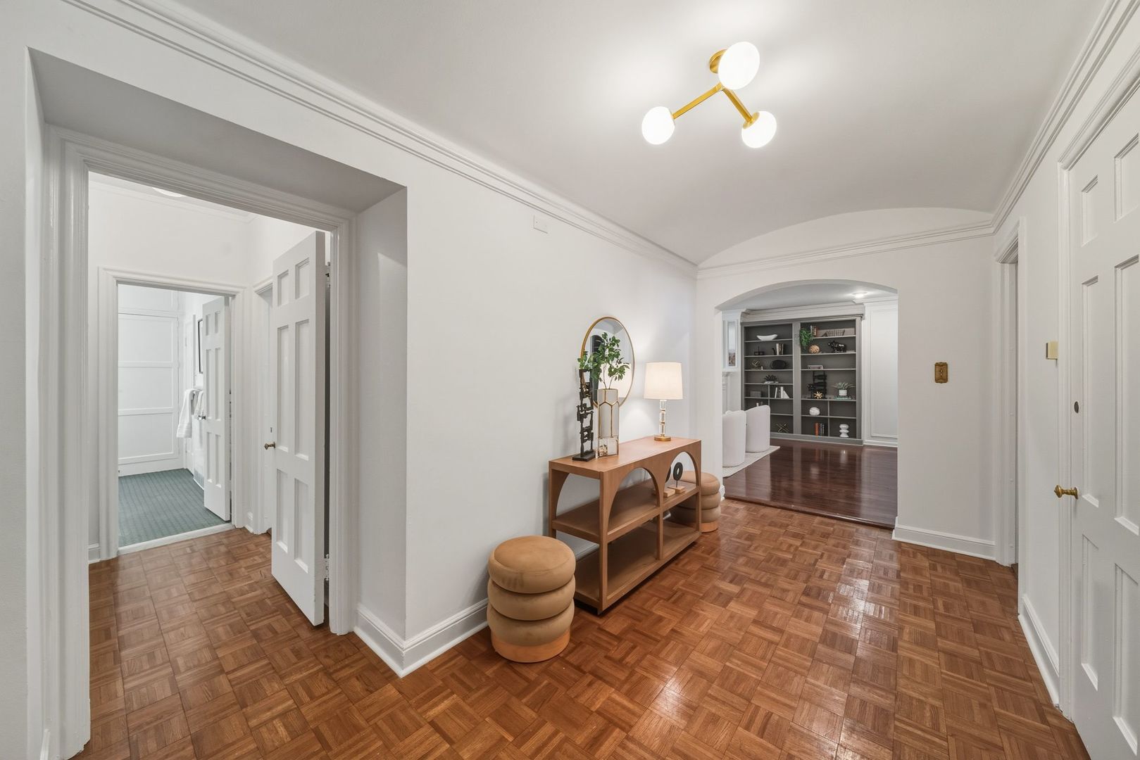 2912 N COMMONWEALTH Avenue 1A