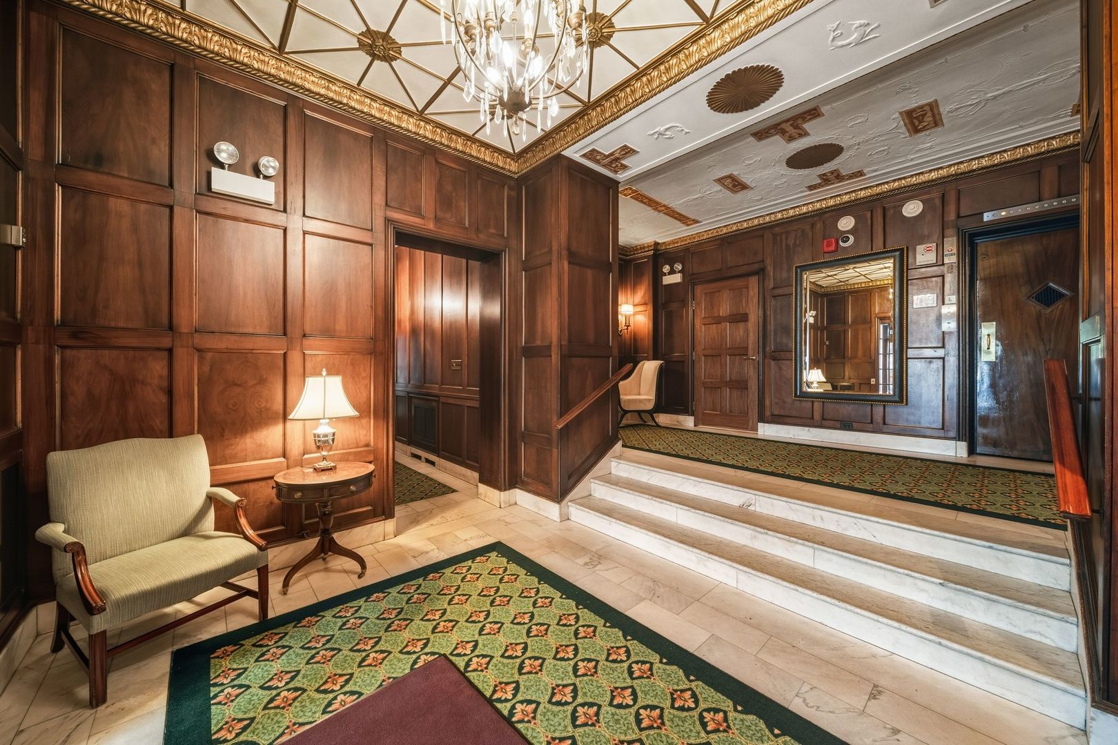 2912 N COMMONWEALTH Avenue 1A