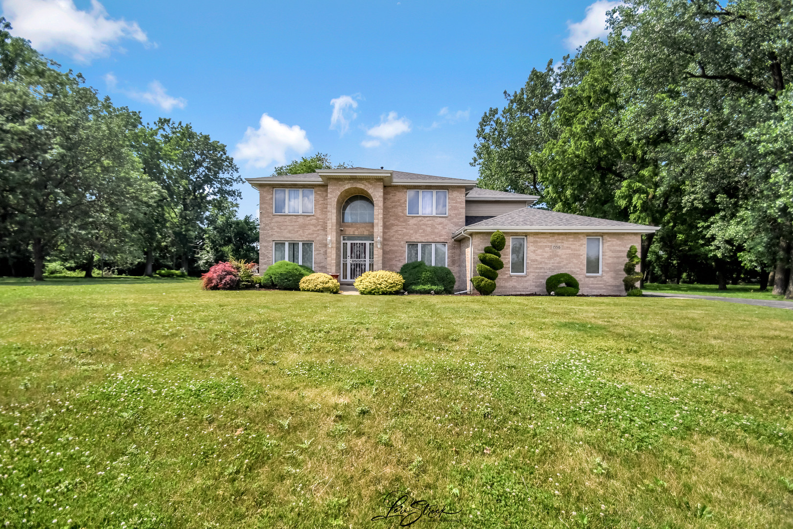 15516 Frontage Road