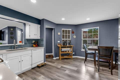 Tiny photo for 61 Adams Court #A, Streamwood, IL 60107 (MLS # 12725368)